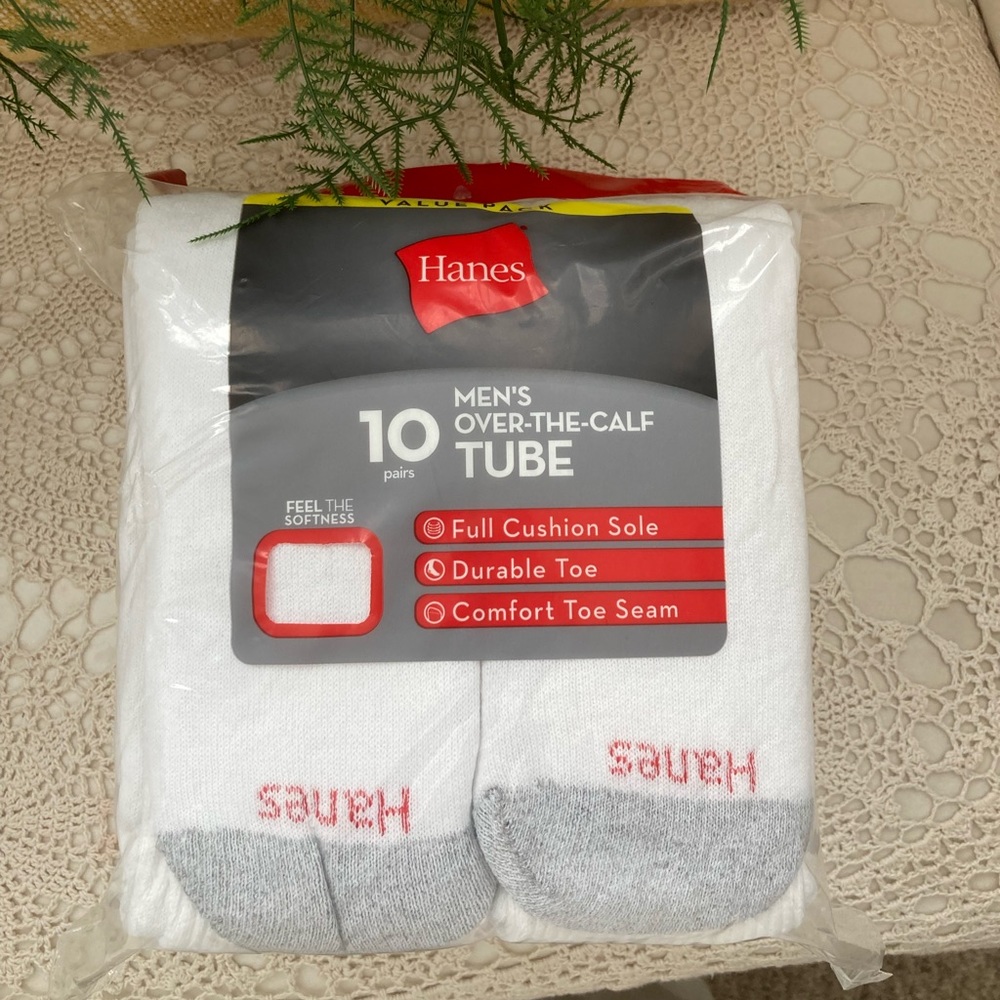 HANES MENS OVER THE CALF TUBE SOCKS
